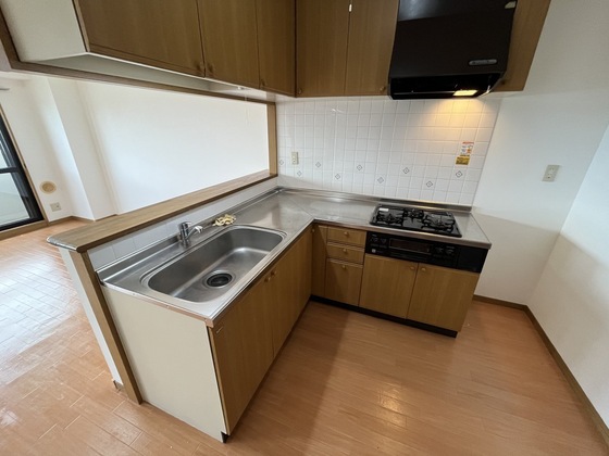 キッチン　※別部屋の写真です