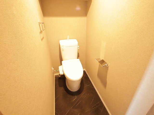 トイレ　※他の号室の参考写真です※