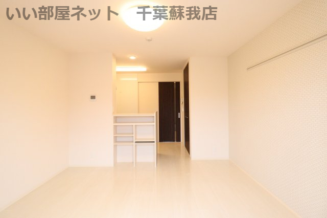 居室・リビング　こちらの居間で趣味の時間をお楽しみください