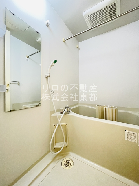 バス・シャワールーム　浴室には乾燥機が付いているので梅雨の時期でも安心です☆