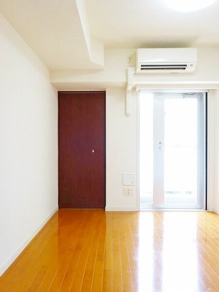 居室・リビング　※同タイプの別のお部屋です。