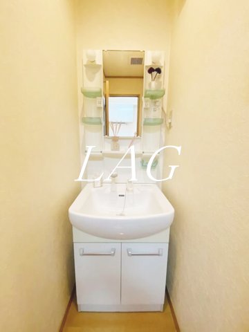 洗面設備　洗面台です。