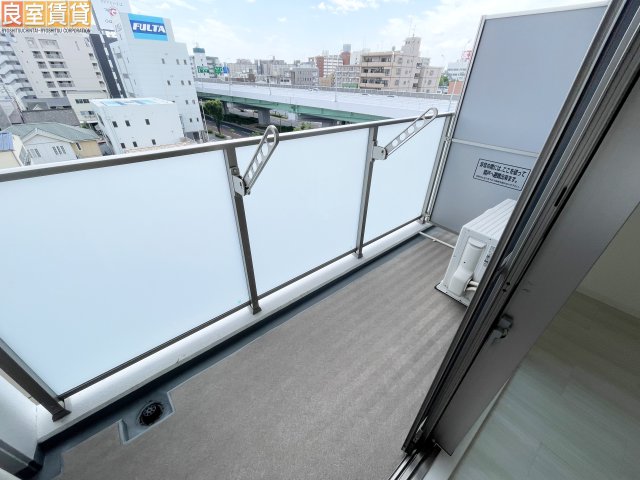 バルコニー　※写真は同物件の別部屋のものを流用しております。現状を優先し