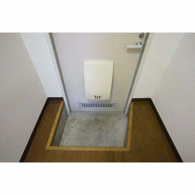 玄関　別部屋の写真