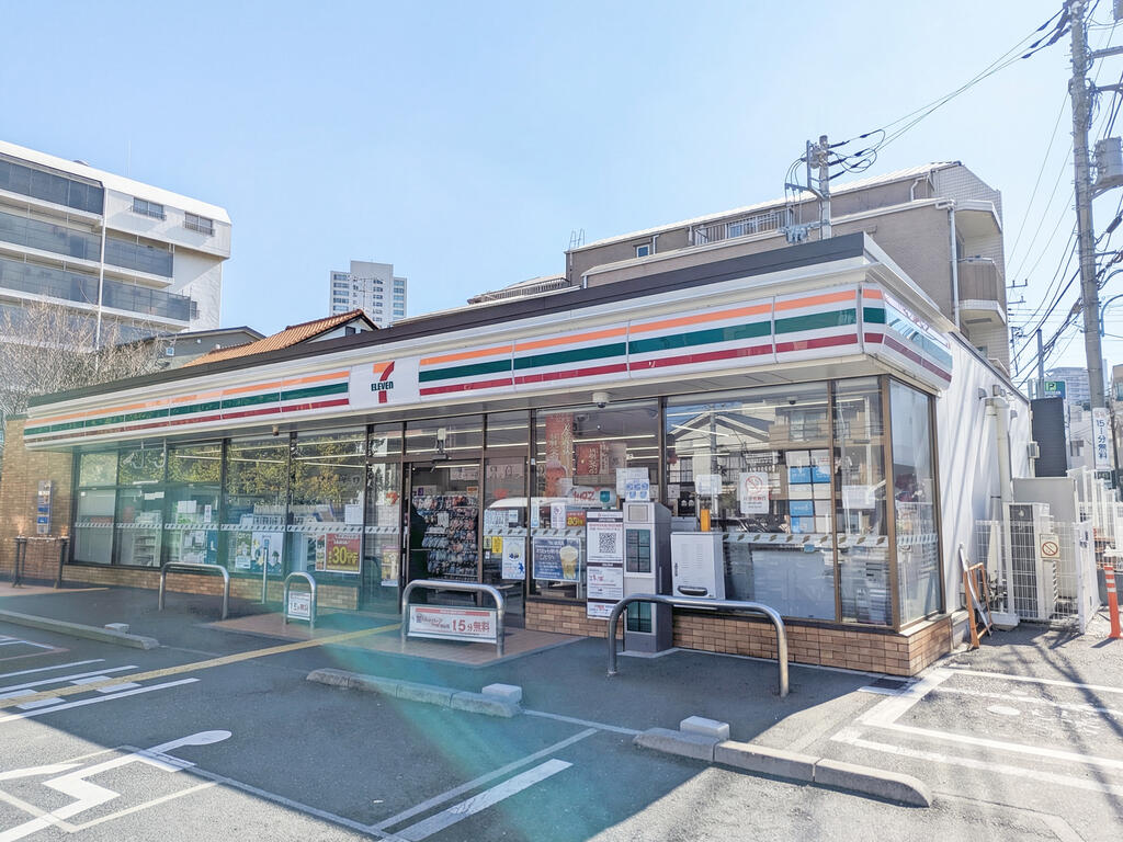 コンビニ　セブンイレブン世田谷上馬2丁目店（コンビニ）まで154m