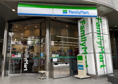 コンビニ　ファミリーマート　新神戸駅前店（コンビニ）まで177m