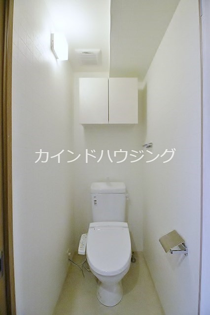 トイレ　ウォシュレット付き