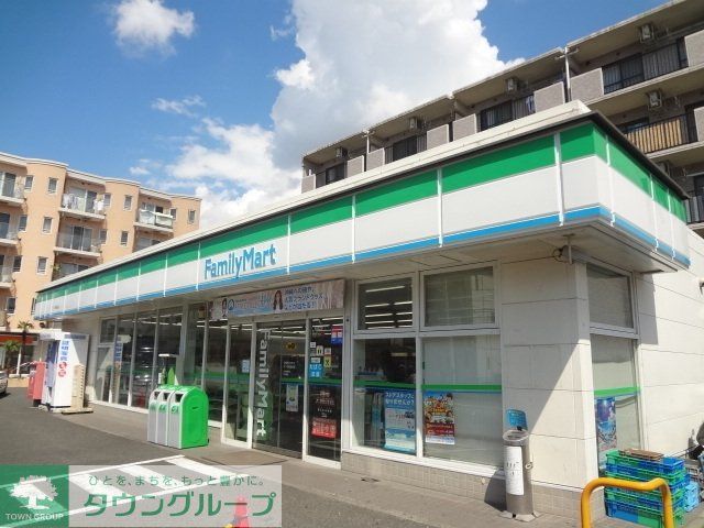 コンビニ　★ファミリーマート★（コンビニ）まで30m