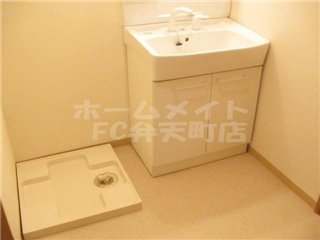 その他設備　室内洗濯機置き場です