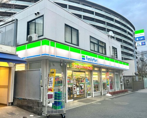 コンビニ　ファミリーマート 東雲橋店（コンビニ）まで244m