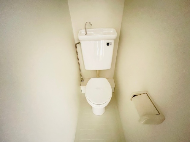 トイレ　※２０３の写真代用となります。