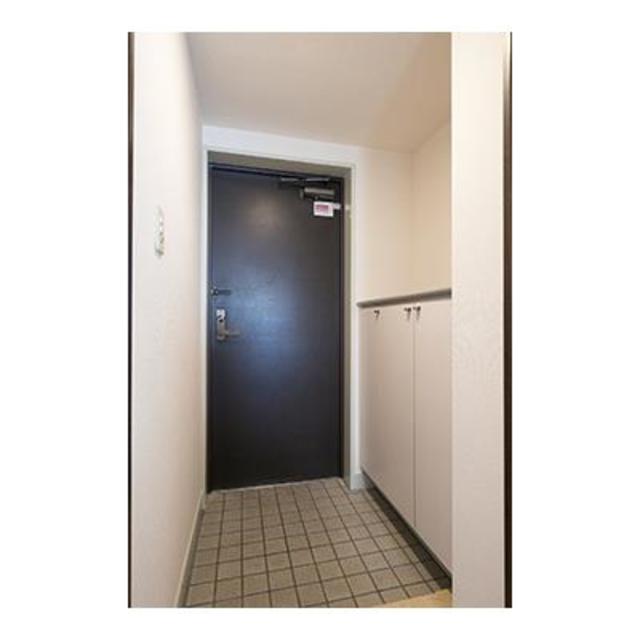 玄関　※写真は同タイプ住戸です。
