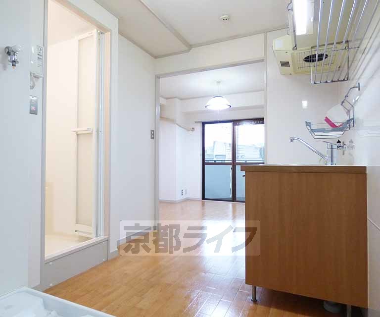 その他部屋・スペース　廊下のお写真になります。