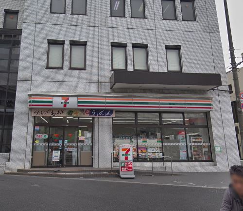 コンビニ　セブンイレブン 港区南青山7丁目店（コンビニ）まで76m