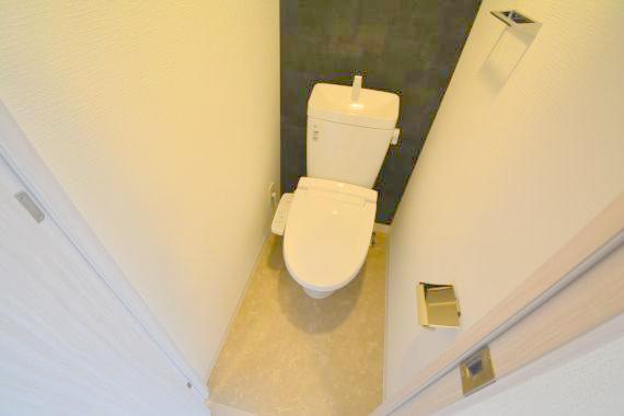 トイレ　綺麗なトイレにはウォシュレット標準装備です。