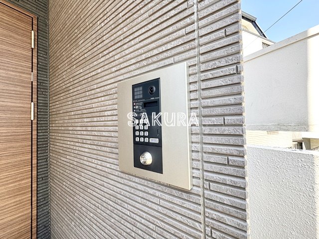 セキュリティ　不審者、勧誘員をシャットアウトできるオートロックです♪