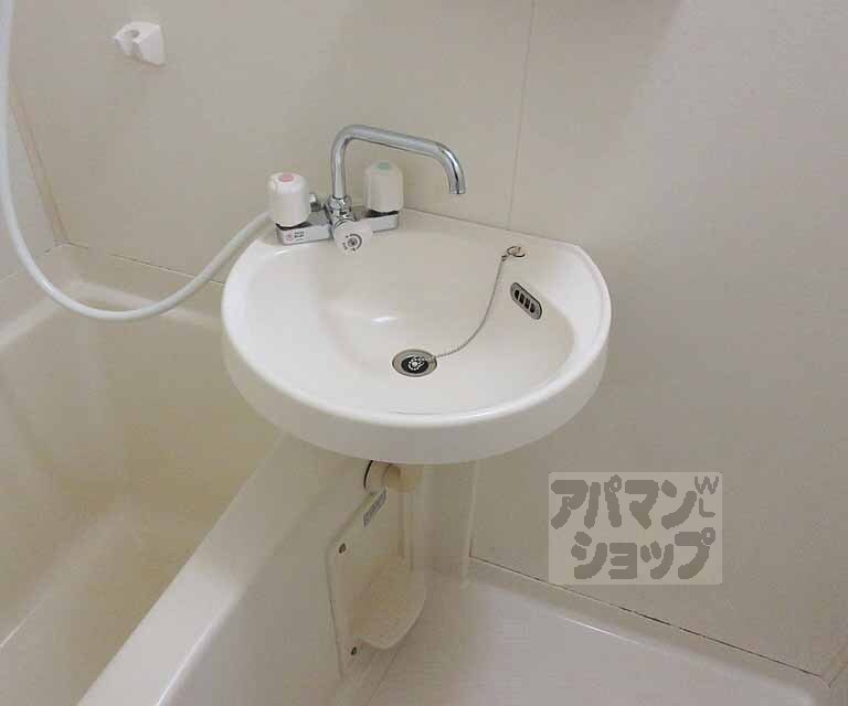 洗面設備　ユニットバス。