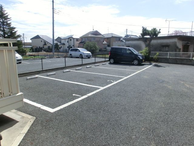 駐車場　敷地内駐車場あります