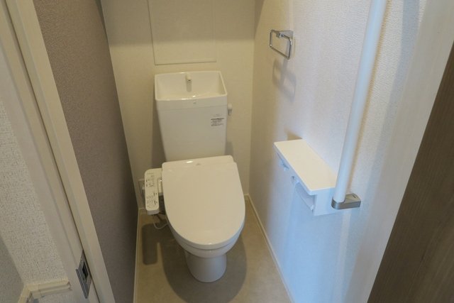 トイレ　シンプルで使いやすいトイレです
