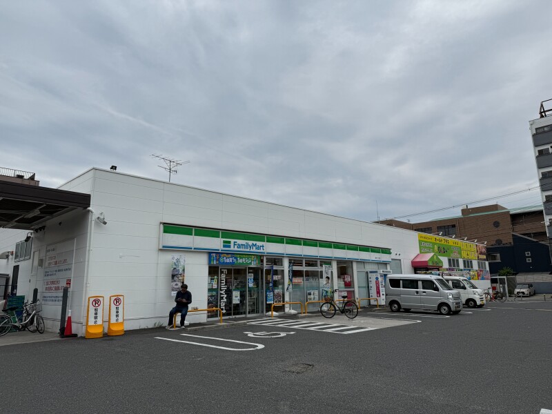 コンビニ　ファミリーマート巽中三丁目店（コンビニ）まで397m