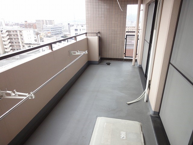 バルコニー　同マンション別タイプ写真
