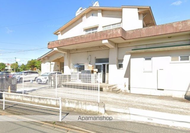 小学校　高田小学校ＰＴＡ事務局（小学校）まで425m