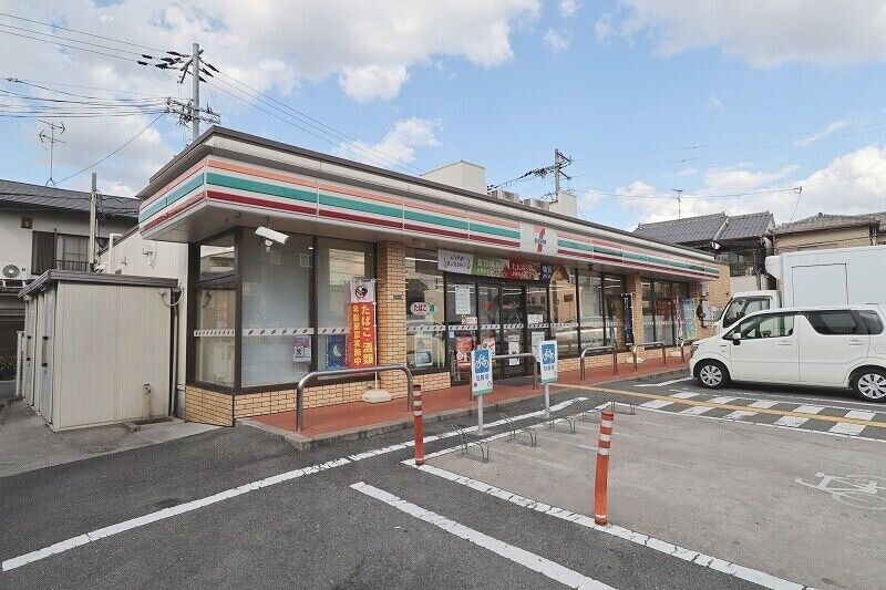 コンビニ　セブンイレブン東大阪三ノ瀬1丁目店（コンビニ）まで530m