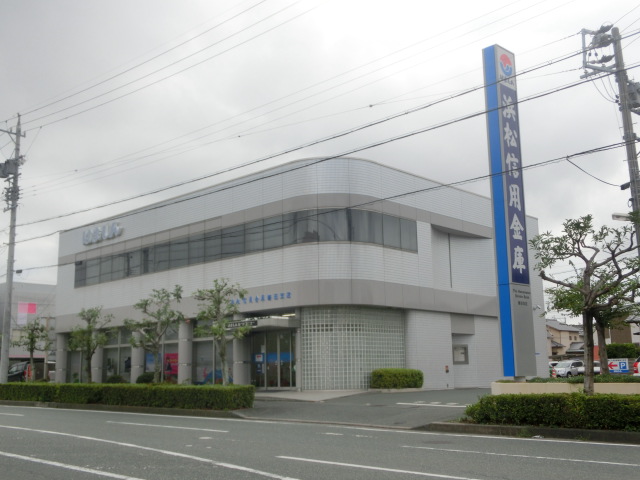 銀行　浜松いわた信用金庫 磐田支店（銀行）まで372m
