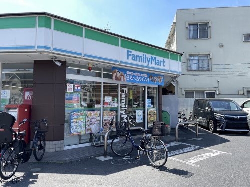 コンビニ　ファミリーマート 大宮浅間町店（コンビニ）まで780m