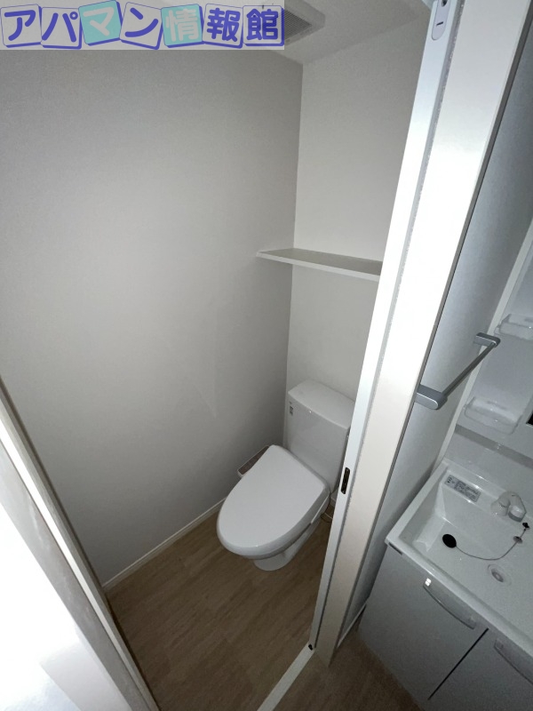 Rooms万代5のトイレ写真