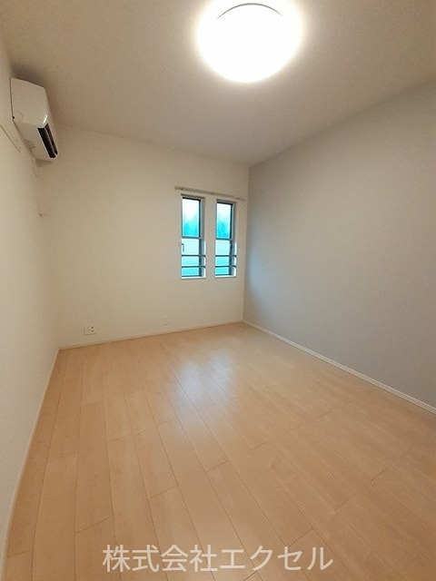 その他部屋・スペース　フローリングの室内です。