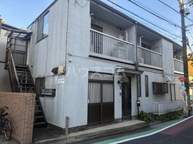 シャイニーフラッツの外観写真