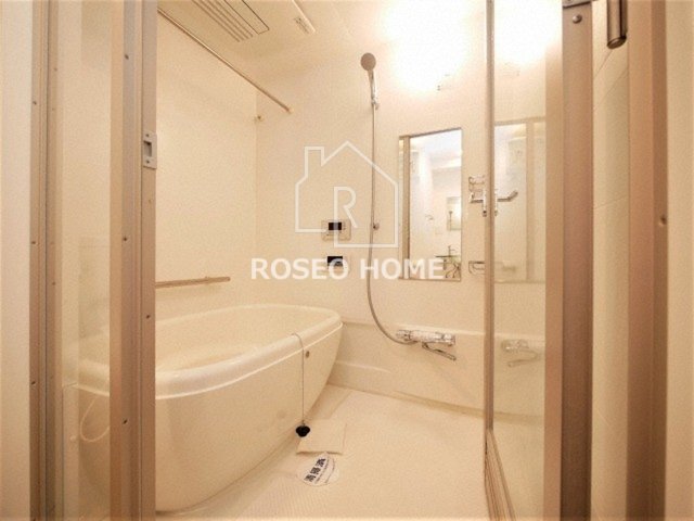 バス・シャワールーム　同マンション別部屋：参考写真