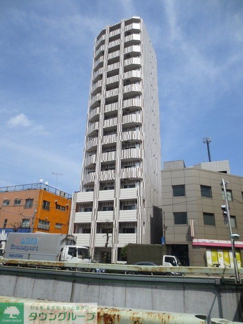 建物外観　★駅まで明るいので夜も安心★