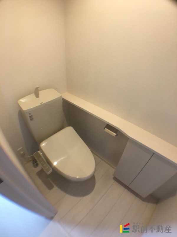 西鉄天神大牟田線 西鉄小郡駅 徒歩9分 2階建 築9年のトイレ写真