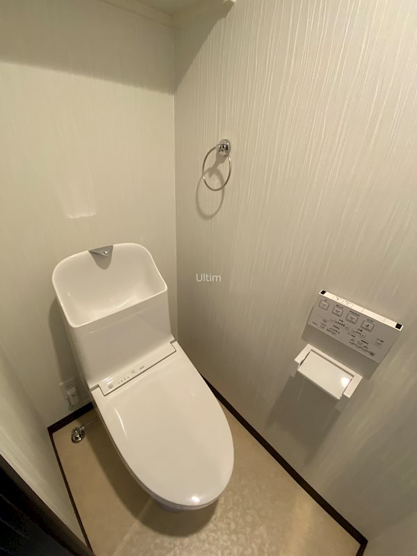 トイレ　同タイプ別部屋の写真です。ご参考までに