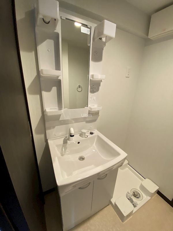 洗面設備　同タイプ別部屋の写真です。ご参考までに