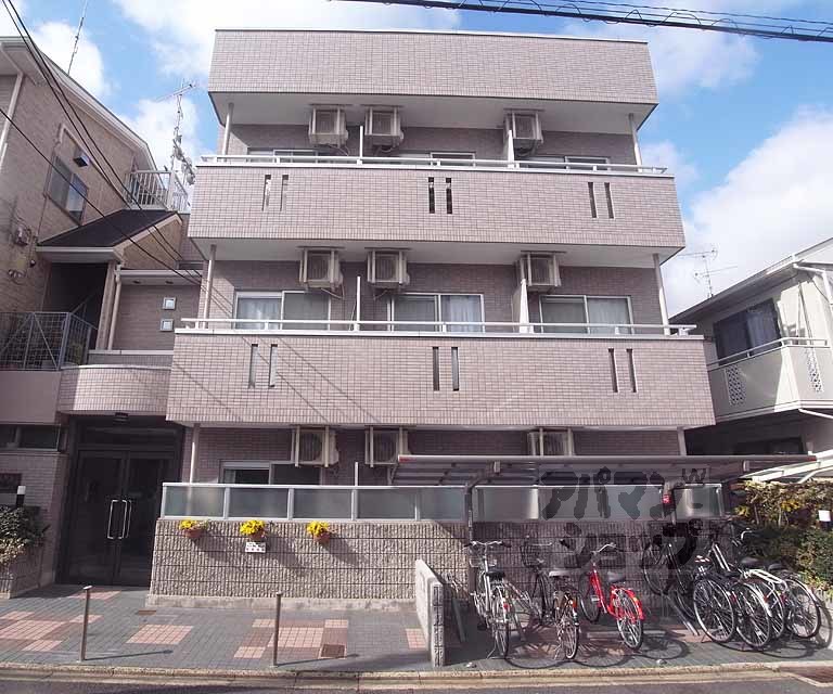 アネックスの外観写真