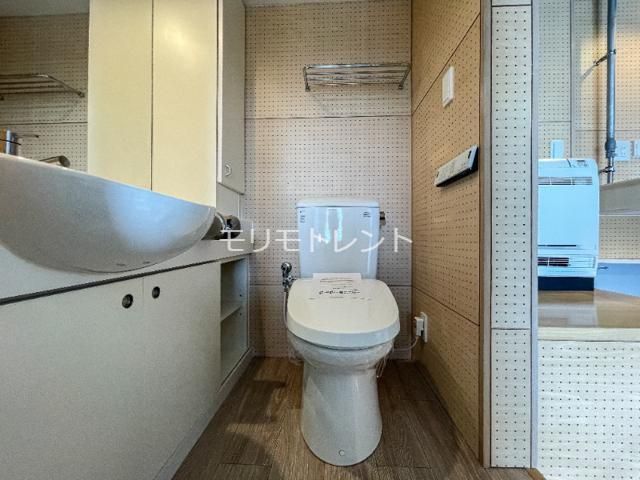 都営浅草線 中延駅 徒歩1分 12階建 築19年のトイレ写真