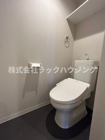 京阪本線 門真市駅 徒歩11分 3階建 築8年のトイレ写真