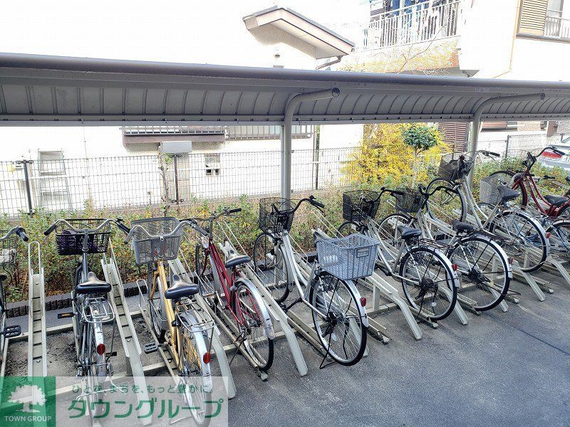 レオパレスカームパレスの外観写真