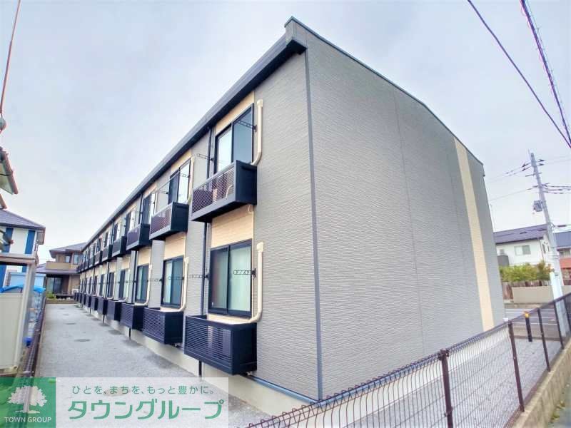レオパレスカームパレスの外観写真
