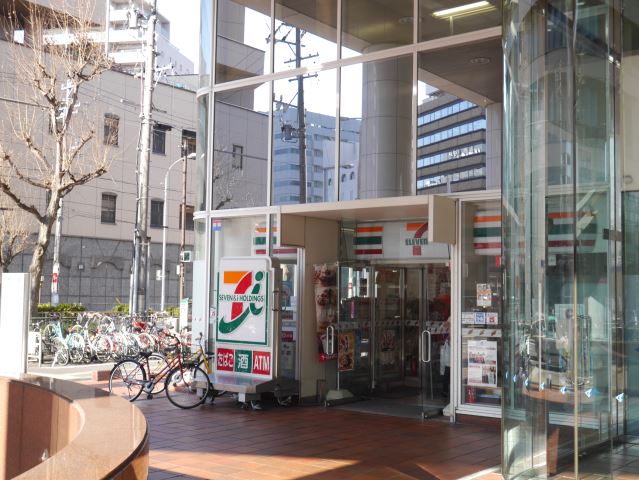 コンビニ　セブンイレブン（コンビニ）まで160m