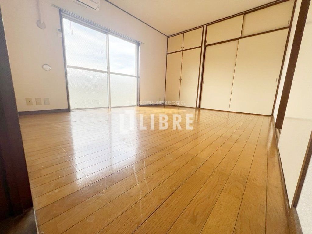ＪＲ中央線 立川駅 徒歩14分 4階建 築37年の居間写真