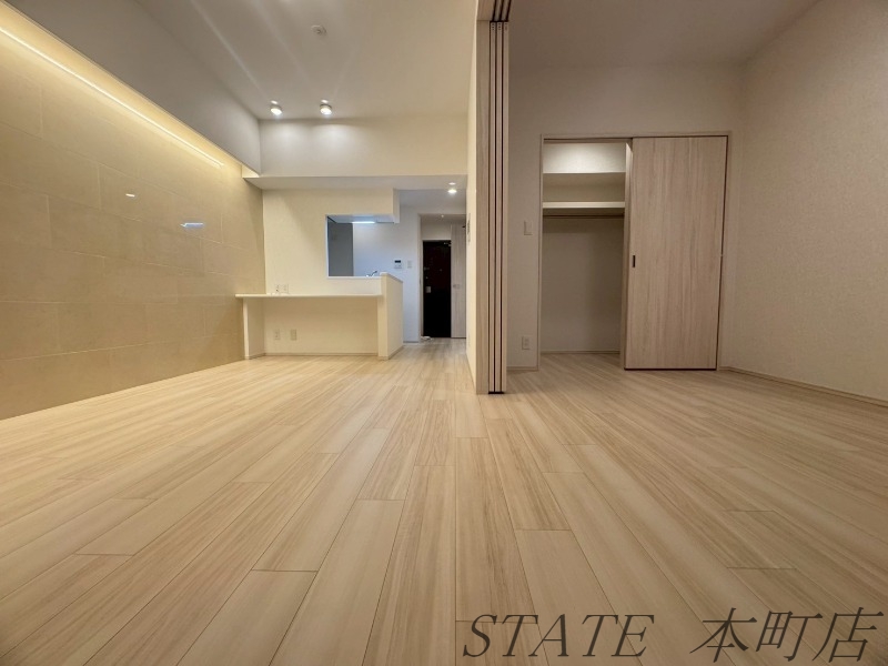 ＪＲ大阪環状線 芦原橋駅 徒歩6分 15階建 築4年の居間写真
