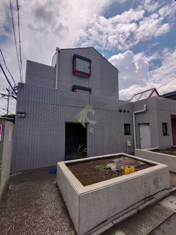 建物外観　室内見学承ります。当店掲載物件以外もまとめてお問合頂けます。