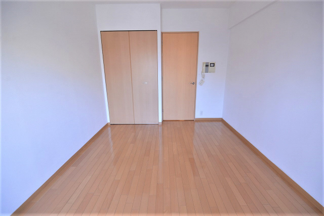 居室・リビング　写真は同マンションの別のお部屋のものです