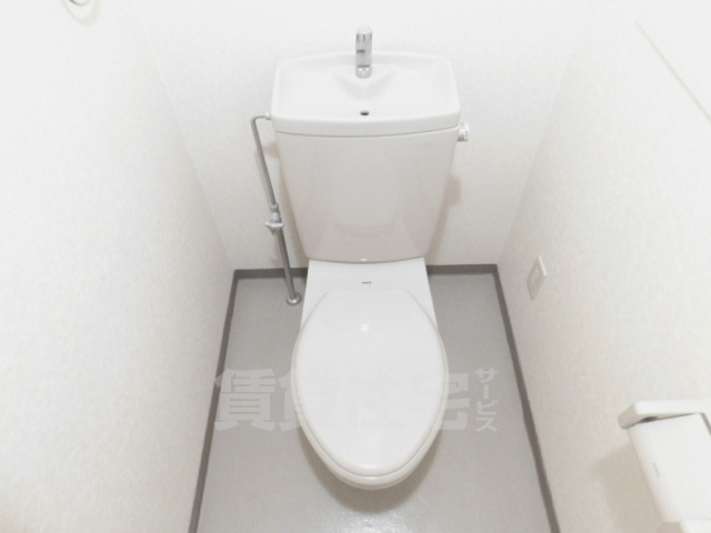 ＪＲ東海道本線 瀬田駅 徒歩20分 7階建 築30年のトイレ写真