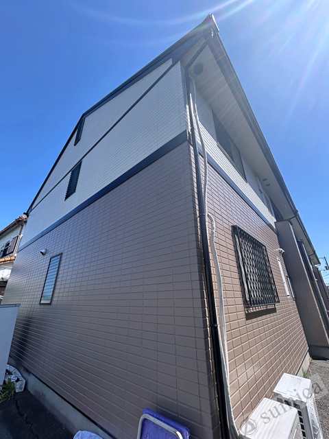 エントランス　スタイリッシュな建物です＾＾
