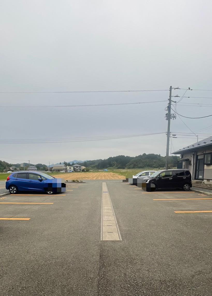 駐車場　駐車場